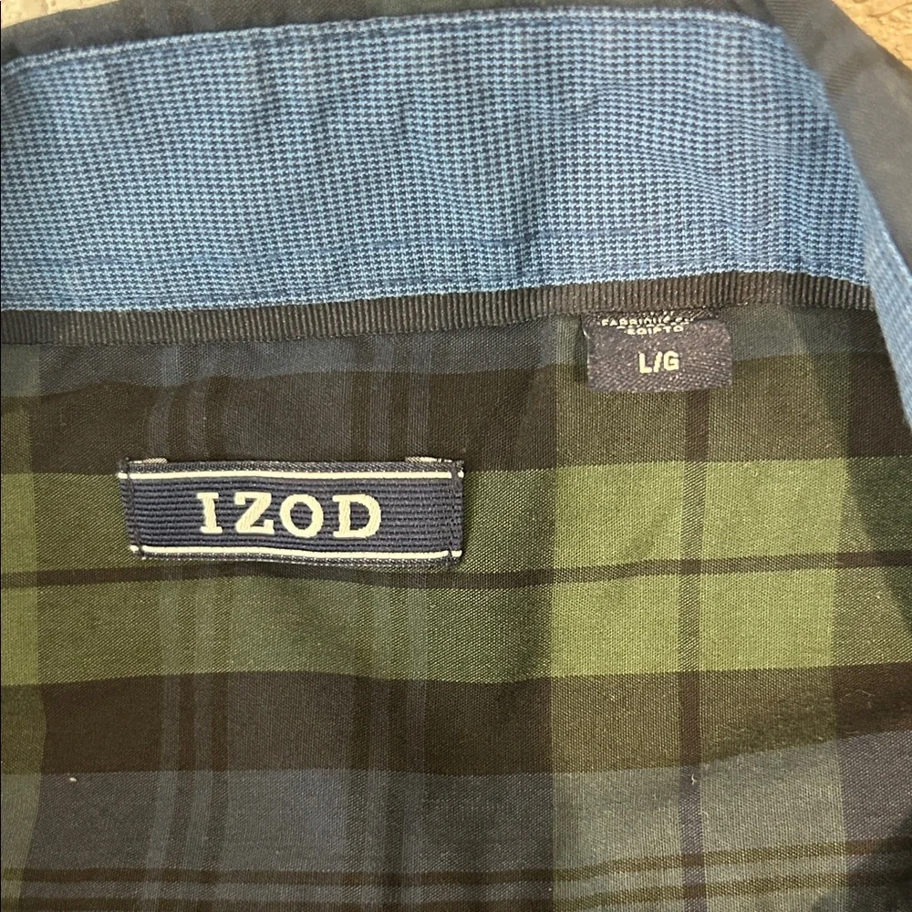 Izod Men's Blue and Green Plaid Shirt - Picture 2 of 4